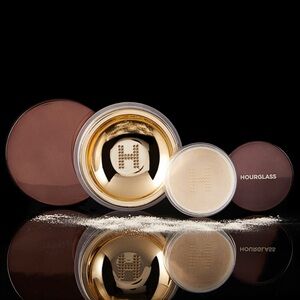 ✨NIB HOURGLASS VEIL TALC FREE TRANSLUCENT SETTING POWDER✨